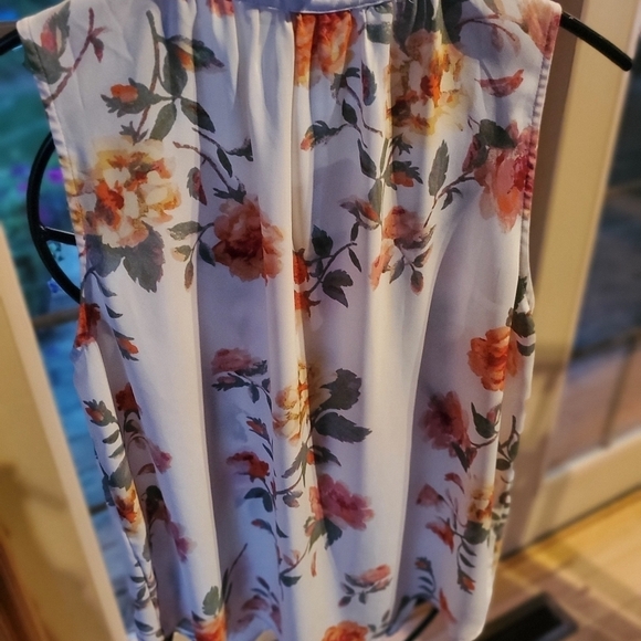 Violet & Claire Sleeveless Beige Floral Ruffled Collar‎ Sz. M Blouse Tunic - Picture 7 of 11